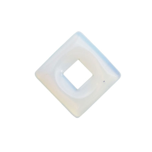 pendentif pi chinois ou donut opale synthétique petit carré