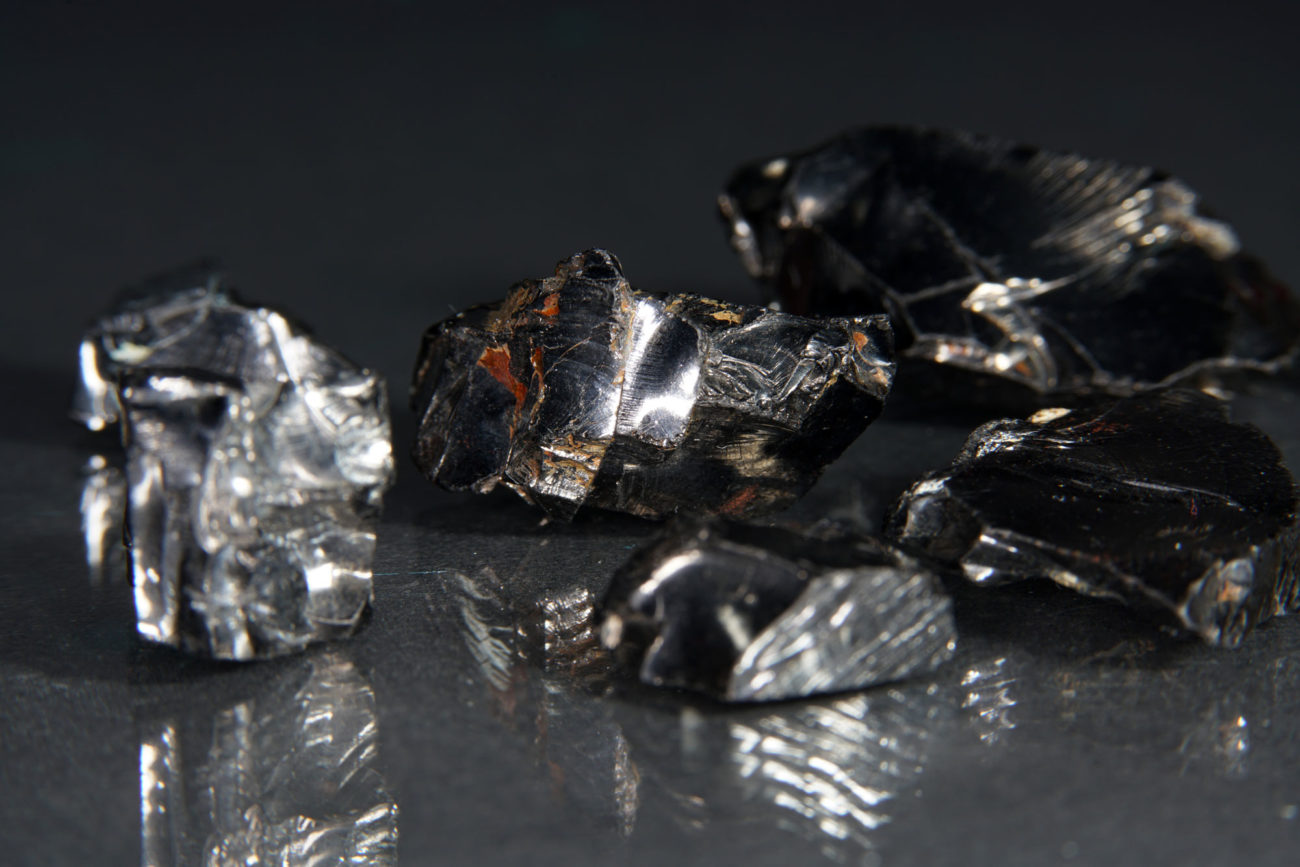 les-avantages-de-la-shungite-pour-la-protection-du-corps-et-de-l-esprit
