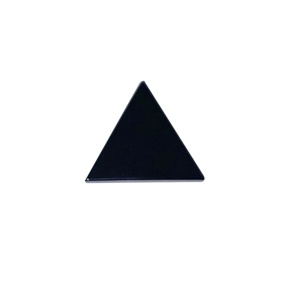 tourmaline-noire-pierre-triangulaire-polie-01