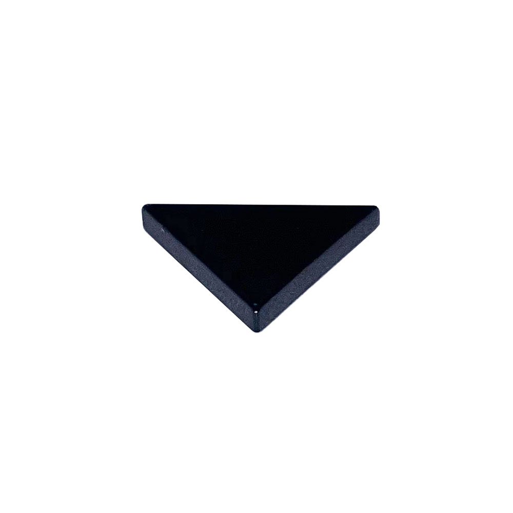 tourmaline-noire-pierre-triangulaire-polie-03
