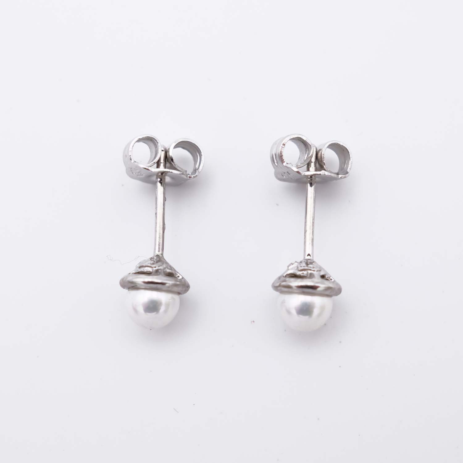 Boucles d'Oreilles en Perles de Majorque - 7 x 7 mm - Image 2
