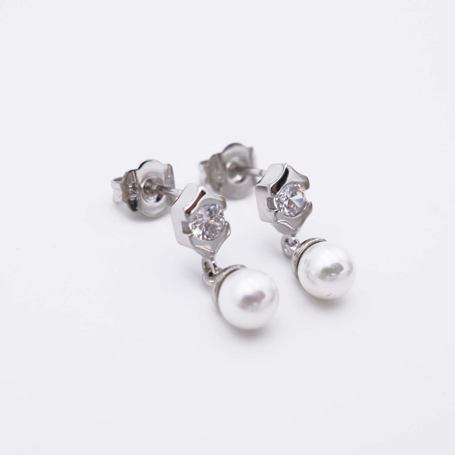 Boucles d'Oreilles en Perles de Majorque - 6 x 15 mm - Image 3