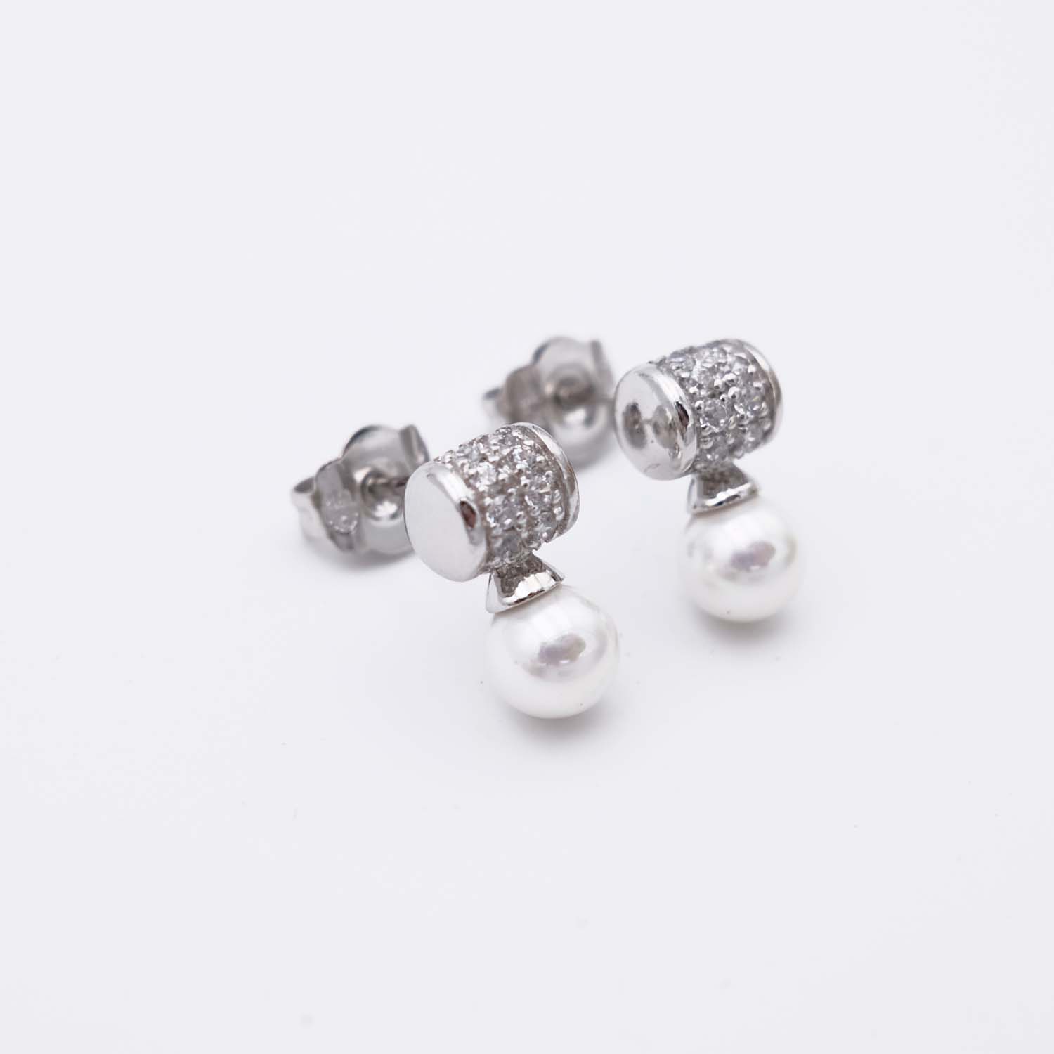 Boucles d'Oreilles en Perles de Majorque - 8 x 18 mm - Image 2