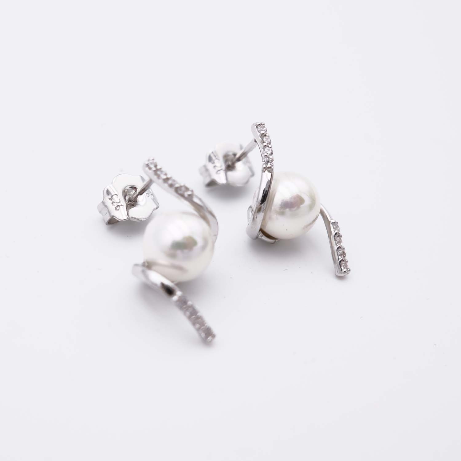 Boucles d'Oreilles en Perles de Majorque - 8 mm - Long. 19 mm - Image 3