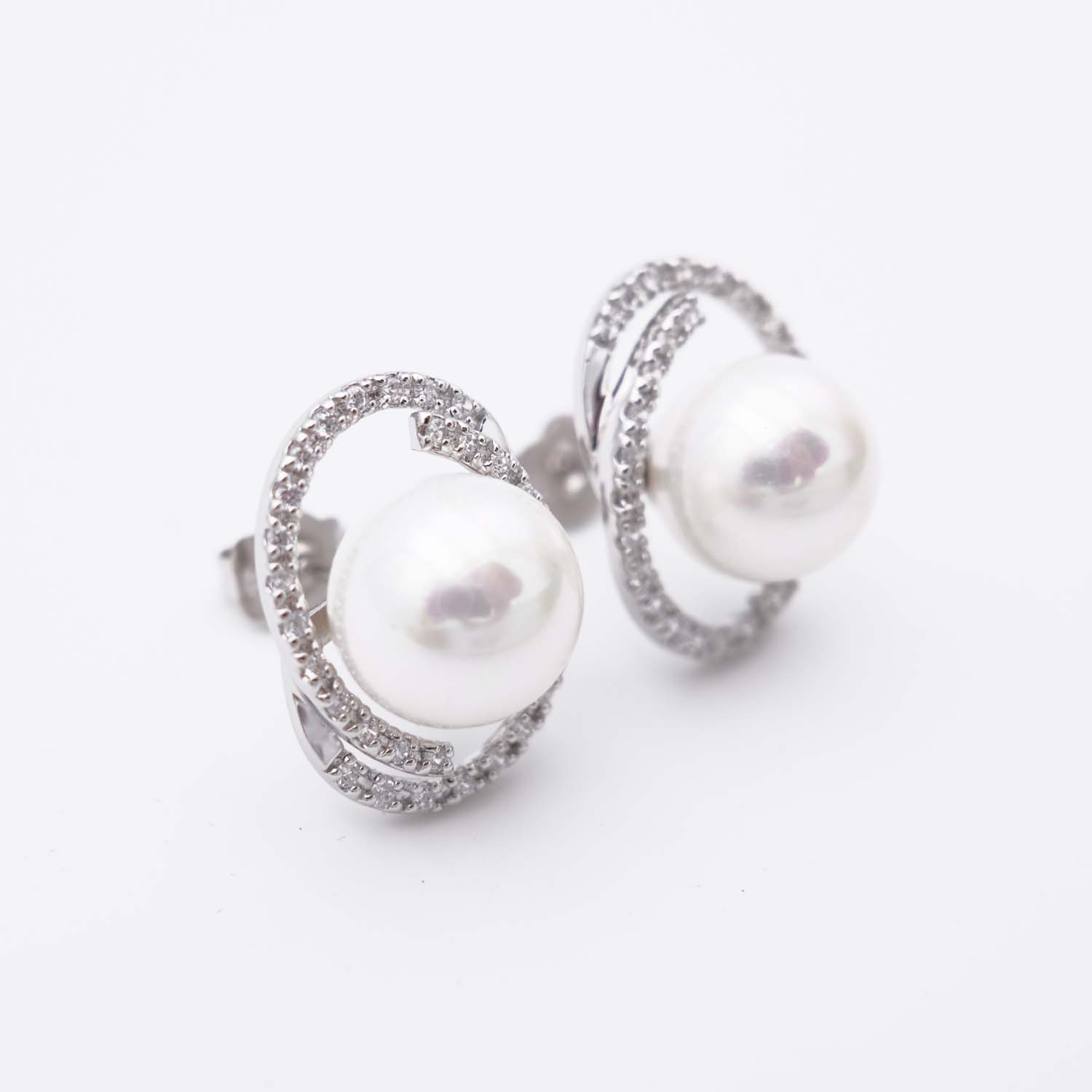 Boucles d'Oreilles en Perles de Majorque - 20 x 15 mm - Image 3