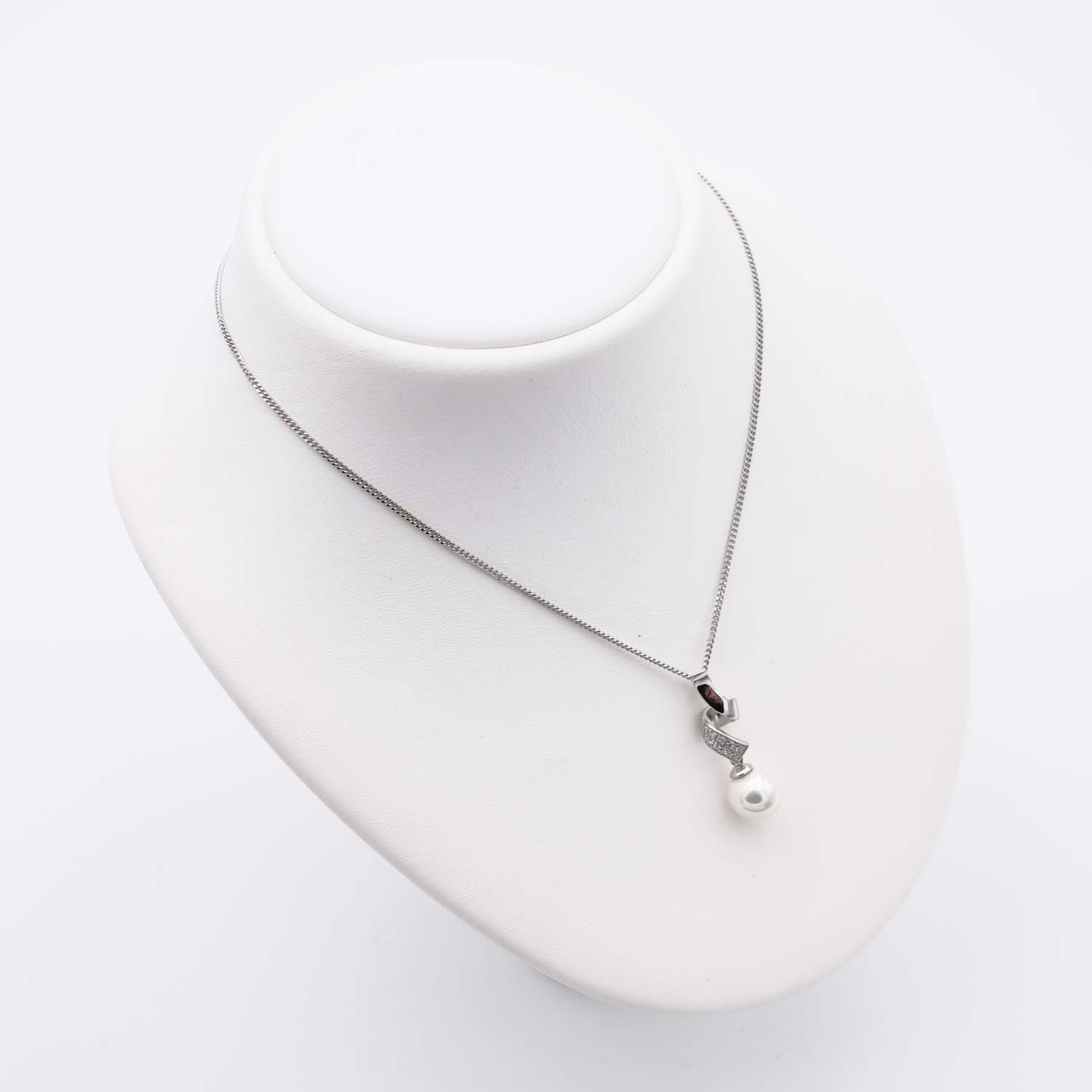 Pendentif en Perles de Majorque et Chaîne - 10 x 31 mm - Image 7